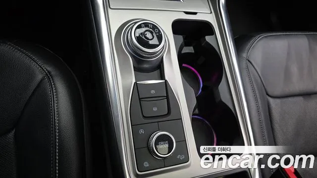Ford Explorer 2020 — фото 9