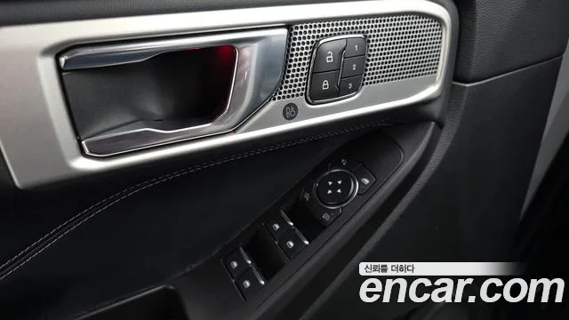 Ford Explorer 2020 — фото 19