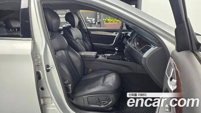 Hyundai Genesis 2016 — фото 10