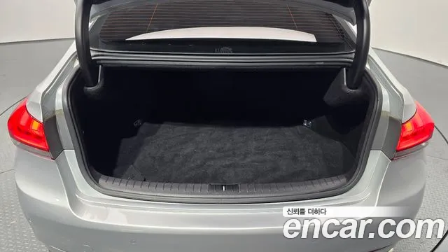 Hyundai Genesis 2016 — фото 19