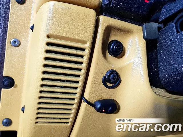 Jeep Wrangler 1997 — фото 12