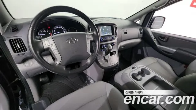 Hyundai Starex 2019 — фото 7