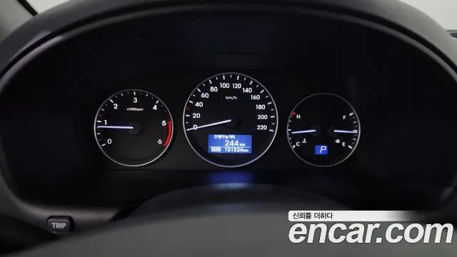 Hyundai Starex 2019 — фото 8
