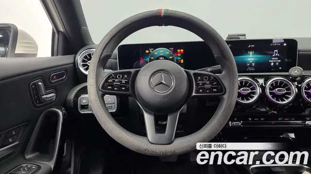 Mercedes-Benz A-Class 2020 — фото 13
