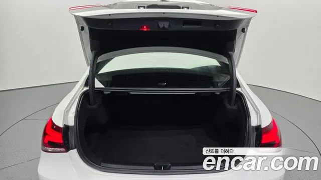 Mercedes-Benz A-Class 2020 — фото 20