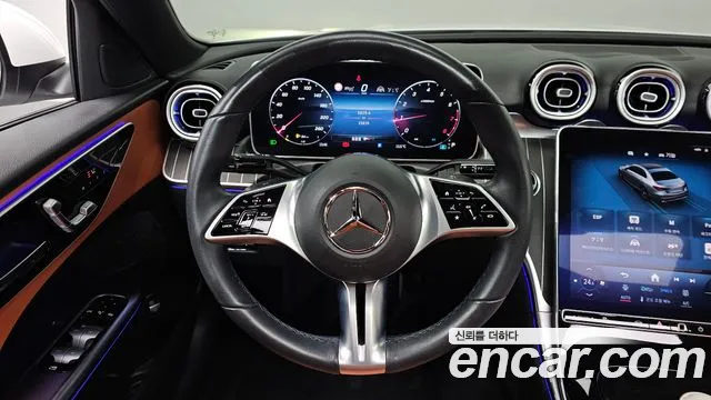 Mercedes-Benz C-Class 2023 — фото 14