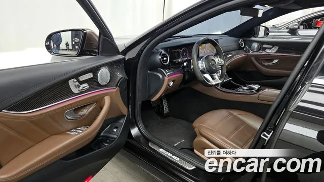 Mercedes-Benz E-Class 2019 — фото 10