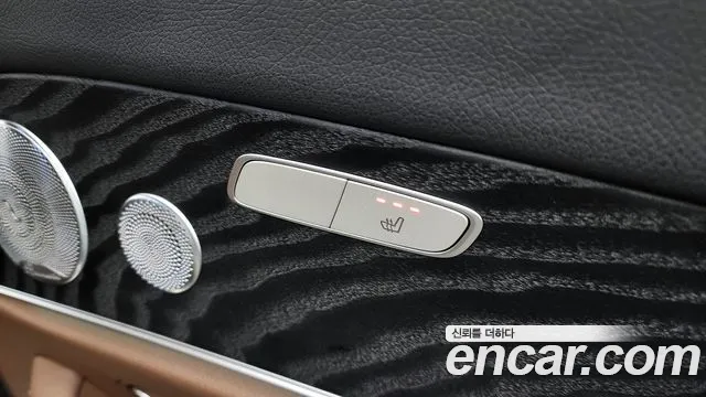 Mercedes-Benz E-Class 2019 — фото 19