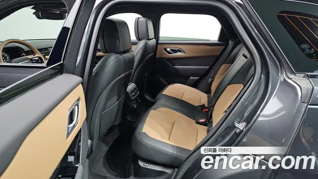 Land Rover Range Rover Velar 2025 — фото 16