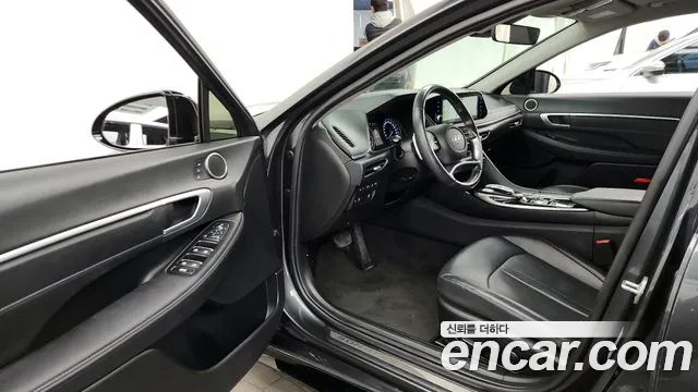 Hyundai Sonata 2022 — фото 10