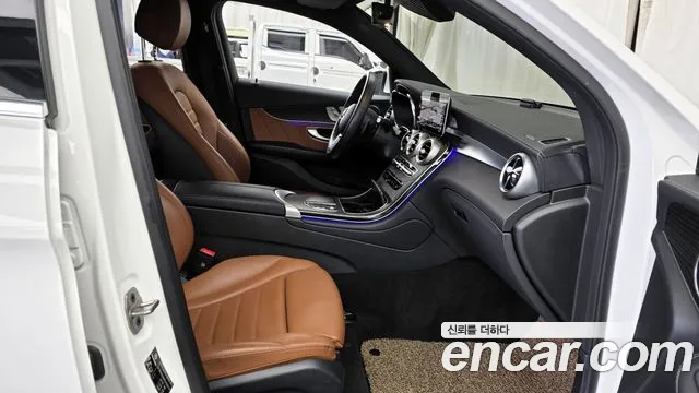 Mercedes-Benz GLC-Class 2023 — фото 11