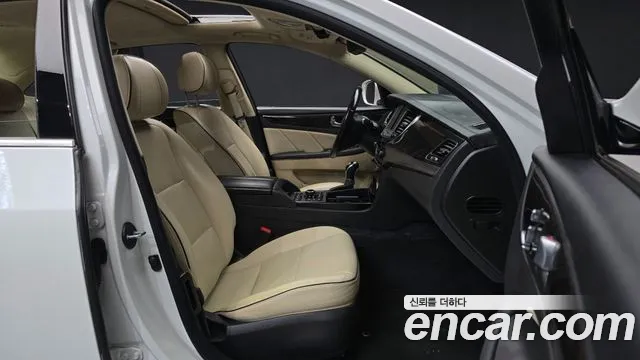 Hyundai Equus 2014 — фото 11