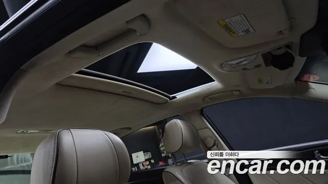 Hyundai Equus 2014 — фото 18