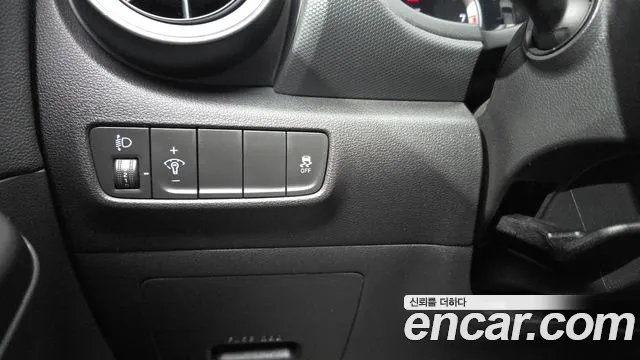 Hyundai Kona 2021 — фото 17