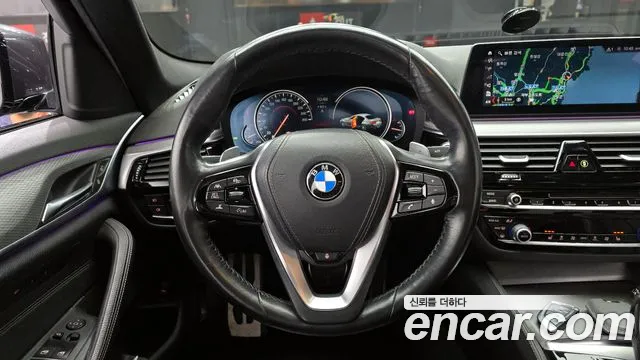 BMW 5-Series 2017 — фото 13