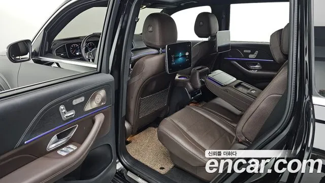 Mercedes-Benz GLS-Class 2023 — фото 11