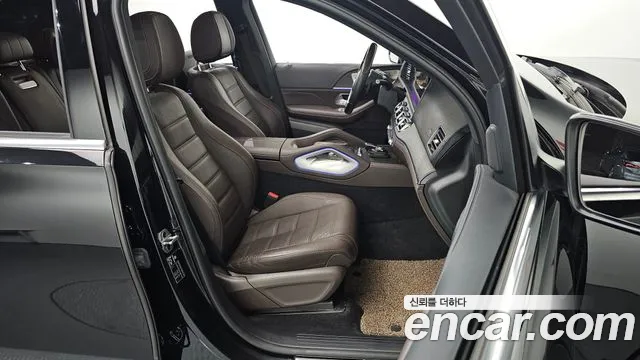 Mercedes-Benz GLS-Class 2023 — фото 12