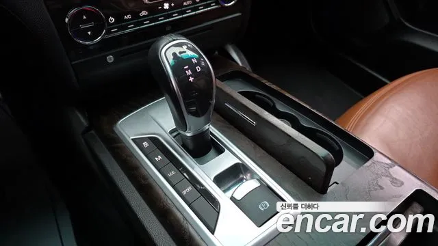 Maserati Ghibli 2016 — фото 9