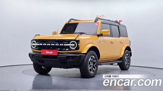 Ford Bronco 2022 — фото 1