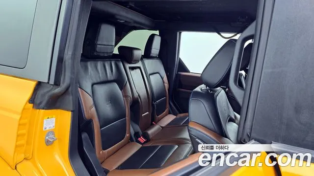 Ford Bronco 2022 — фото 12