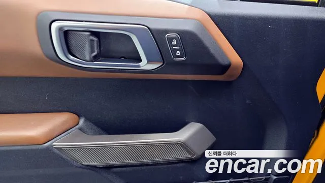 Ford Bronco 2022 — фото 17