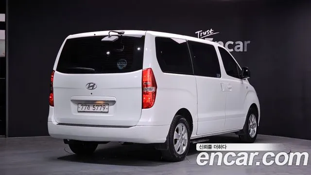 Hyundai Starex 2015 — фото 2