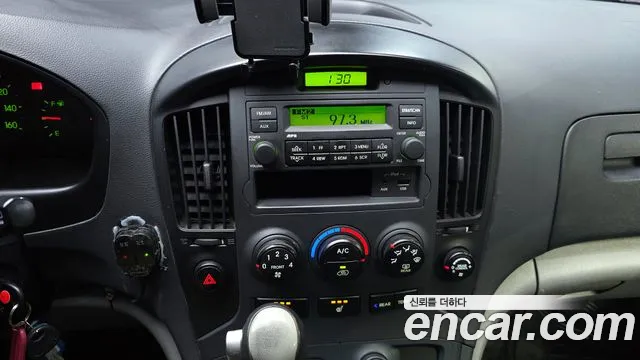 Hyundai Starex 2015 — фото 14