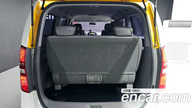 Hyundai Starex 2015 — фото 20