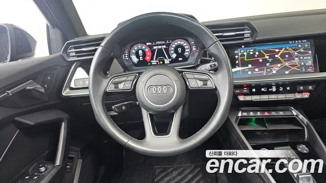 Audi A3 2023 — фото 13