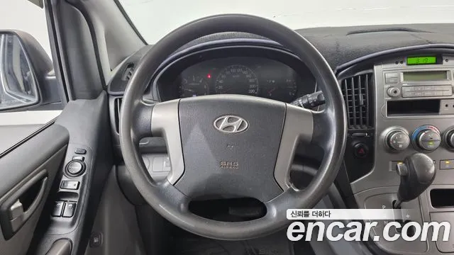 Hyundai Starex 2011 — фото 14