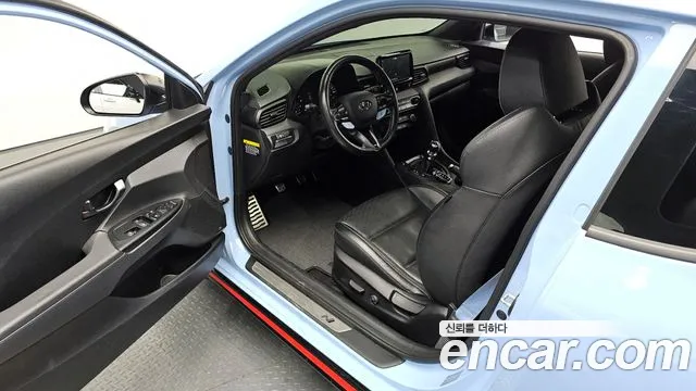 Hyundai Veloster 2019 — фото 11