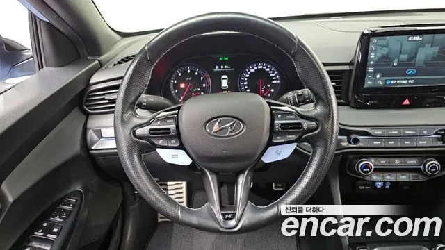 Hyundai Veloster 2019 — фото 13