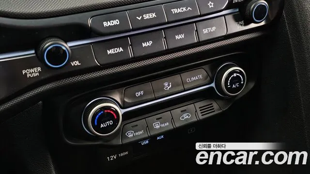 Hyundai Veloster 2019 — фото 18