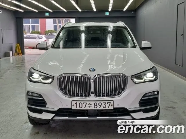 BMW X5 2019 — фото 1