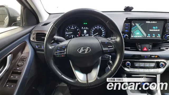 Hyundai i30 2018 — фото 13