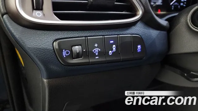 Hyundai i30 2018 — фото 15