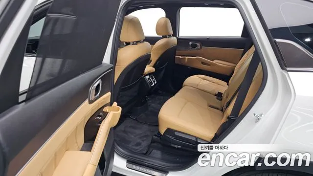 Kia Sorento 2022 — фото 13