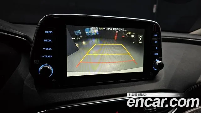 Hyundai Santafe 2020 — фото 15