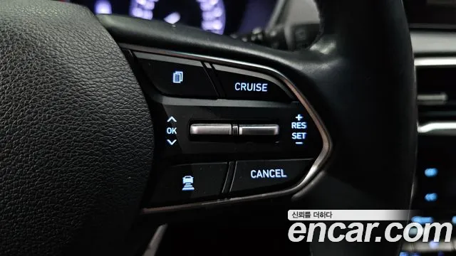 Hyundai Santafe 2020 — фото 17