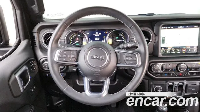 Jeep Wrangler 2022 — фото 12