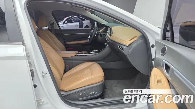 Hyundai Sonata 2020 — фото 10