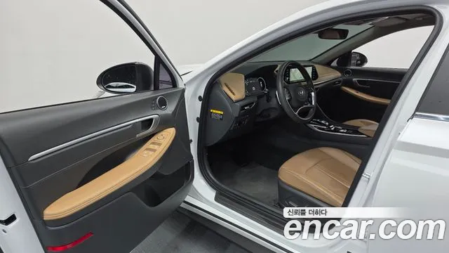 Hyundai Sonata 2020 — фото 11
