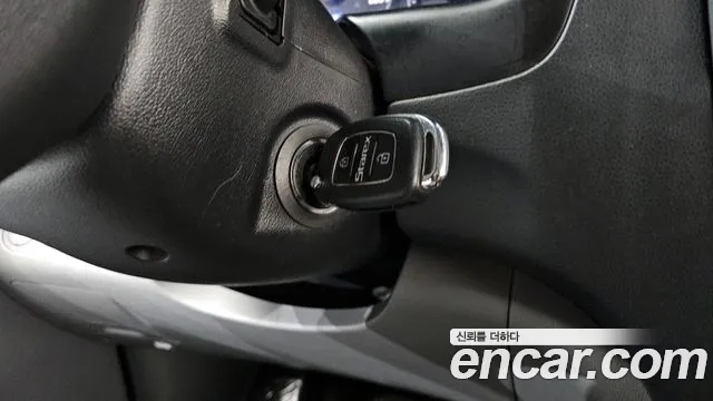 Hyundai Starex 2019 — фото 19