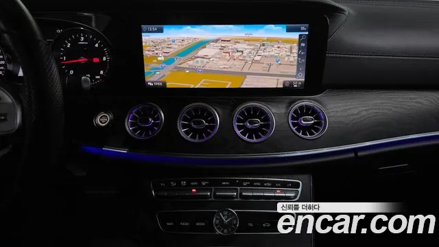 Mercedes-Benz E-Class 2019 — фото 14