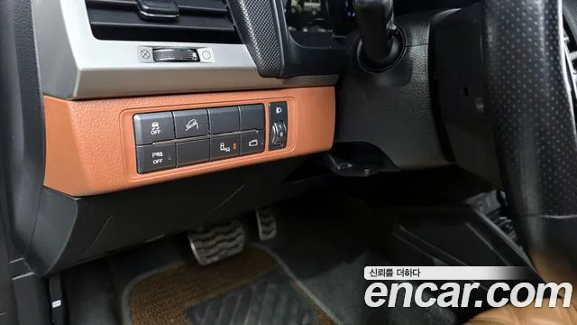 KG_Mobility_Ssangyong Rexton 2019 — фото 17
