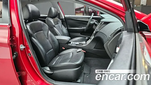 Hyundai Sonata 2010 — фото 11