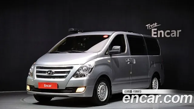 Hyundai Starex 2018 — фото 1
