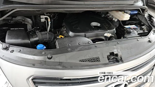 Hyundai Starex 2018 — фото 6