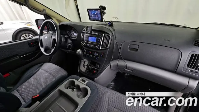 Hyundai Starex 2018 — фото 7