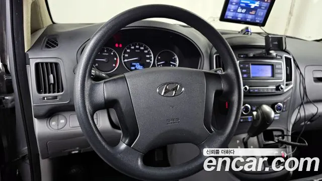 Hyundai Starex 2018 — фото 13